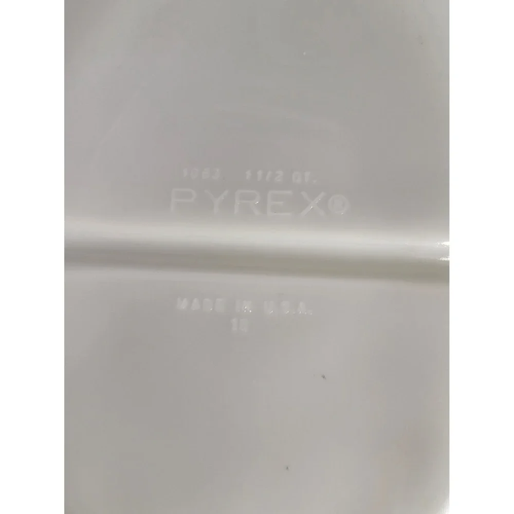 Vintage Pyrex White Milk Glass Divided Serving Dish 1063 1.5 QT Oval Casserole